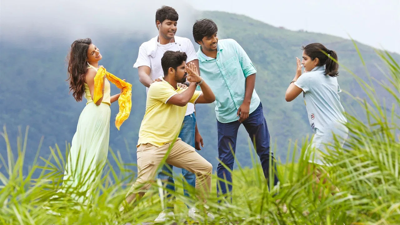 Manasuku Nachindi Movie Screenshot 2